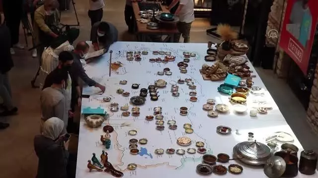Ömür Akkor'un 350 bin kilometrelik seyahati sonucunda yazdığı 'Türkiye Gastronomi Atlası' yayınlandı