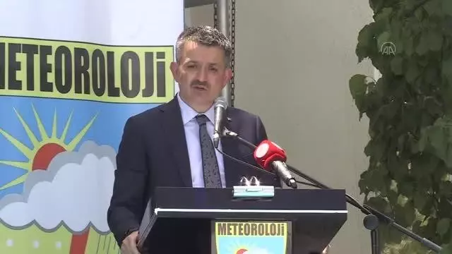 Pakdemirli: 'Bugünlerde kuraklığı yaşıyoruz, bununla ilgili gerekli tedbirleri aldık almaya da devam ediyoruz'