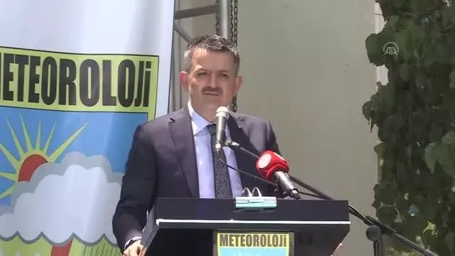 Pakdemirli: 'Tüm vatandaşlarımızın ve sektörlerin meteorolojik verilere anlık ulaşması içinde birçok uygulamayı devreye soktuk'