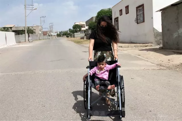Silopi'de 5 ihtiyaç sahibi engellinin tekerlekli sandalye ihtiyacı giderildi
