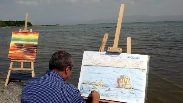 Son dakika haber! VAN GÖLÜ'NDE GÜN YÜZÜNE ÇIKAN MİKROBİYALİTLER RESSAMLARA İLHAM OLDU