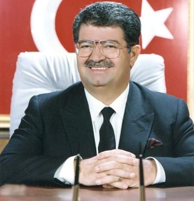 8. Cumhurbaşkanı kimdir? Türkiye'nin 8. Sekizinci Cumhurbaşkanı kimdir? 8. Cumhurbaşkanı ismi, hayatı ve biyografisi!