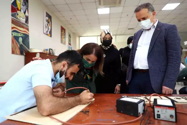 AK Parti İl Başkan Yardımcısı Madak, Bağcılar Engelliler Sarayı'nı gezdi