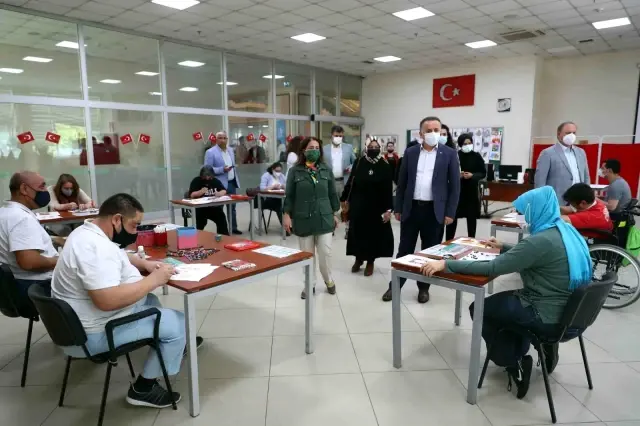 AK Parti İl Başkan Yardımcısı Madak, Bağcılar Engelliler Sarayı'nı gezdi