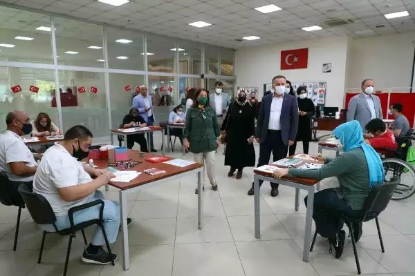 AK Parti İl Başkan Yardımcısı Madak, 'Engelliler Sarayı'nı ziyaret etti