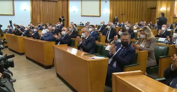 Akşener: Türkkan'ın çiftliği üzerinden gagalanıyoruz Akşener: Türkkan'ın çiftliği üzerinden gagalanıyoruz