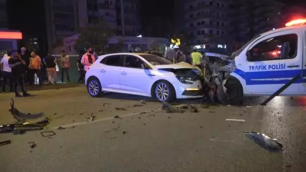 Son dakika haberleri | Aşırı süratli otomobilin alkollü sürücüsü polis noktasına daldı 2'si polis 4 yaralı - KAZA MOBESEDE