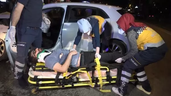 Son dakika haberleri | Aşırı süratli otomobilin alkollü sürücüsü polis noktasına daldı 2'si polis 4 yaralı - KAZA MOBESEDE