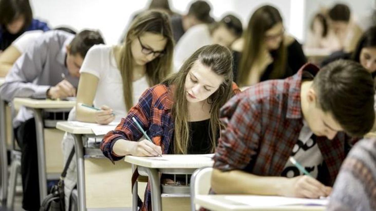 Bakanlık'tan 81 ile YKS genelgesi! Sınava girecek adaylar ve refakatçileri sokağa çıkma kısıtlamasından muaf olacak
