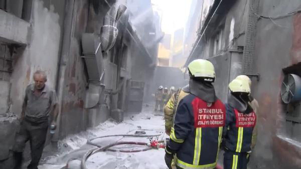 Son dakika haberleri | (Bayrampaşa'da iş yerinde patlama sonrası yangın: 4 yaralı