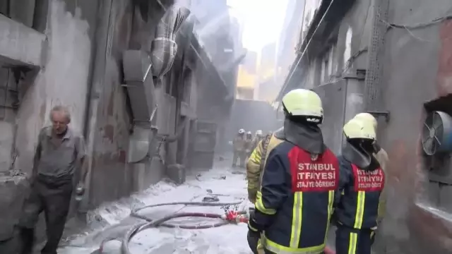 Bayrampaşa'da sanayi sitesinde patlama Bayrampaşa'da sanayi sitesinde patlama