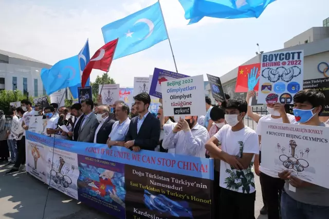 Doğu Türkistan Spor ve Gelişim Derneğinden '2022 Pekin Kış Olimpiyatlarına hayır' protestosu
