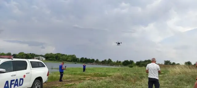 Son dakika haberleri! Edirne'de AFAD ve İtfaiye personeli drone eğitimi aldı