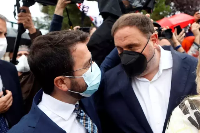 İspanya'da af çıkarılan 9 ayrılıkçı Katalan lider tahliye oldu