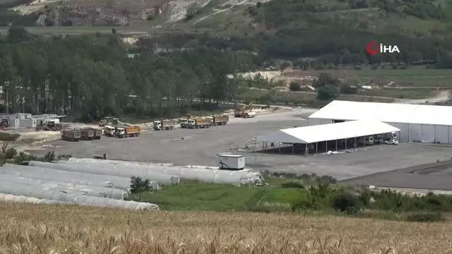 Kanal İstanbul temel atma törenine 72 saat kala töre alanı kurulmaya başlandı