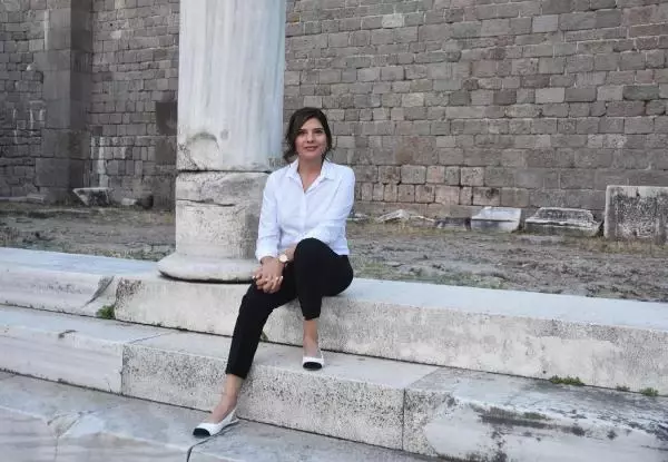 Son dakika! KAYIP TANRILAR ÜLKESİ'NİN LANSMANI YAPILDI, BERGAMA BELGESELİ'NİN YAPIM PROTOKOLÜ İMZALANDI