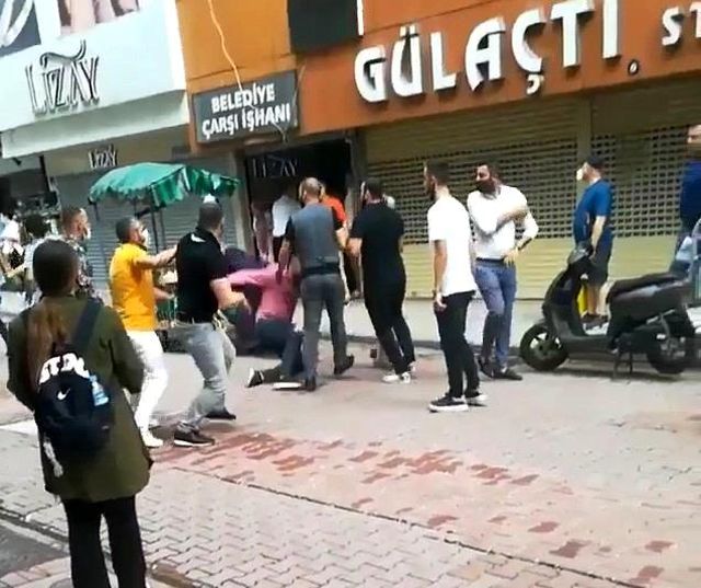 kuyumcularin kavgasi buyudu iki grup sokak 14221083 o