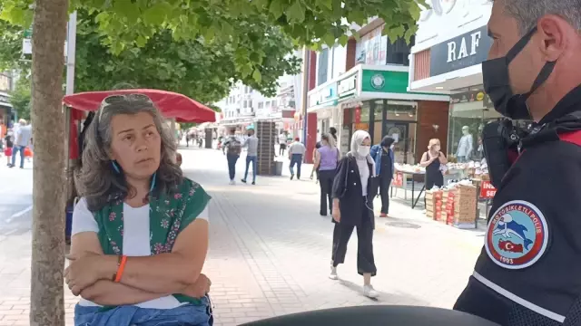 'Açık havada maske takmayı saçma buluyorum' diyen kadın gözaltına alındı