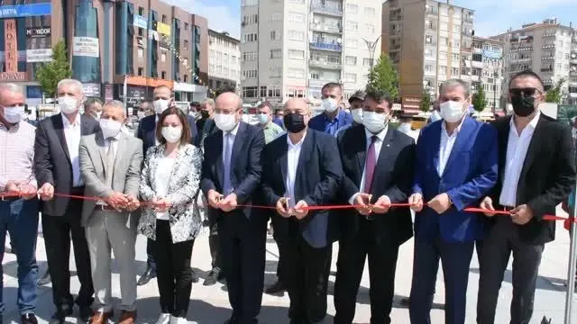 Medya-İş, AA'nın fotoğraflarından oluşan 'Direnen Filistin' konulu sergi açtı Medya-İş, AA'nın fotoğraflarından oluşan 'Direnen Filistin' konulu sergi açtı