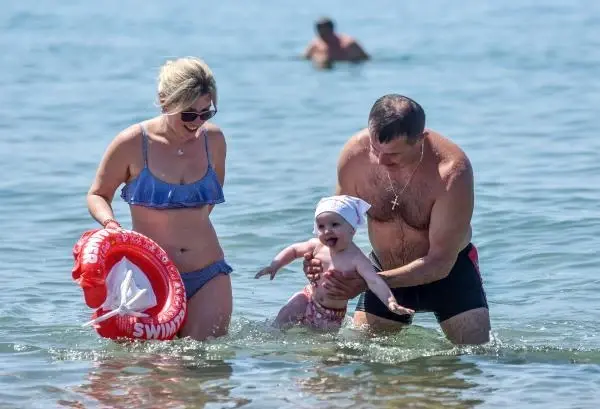 Uçuş yasağı kalktı, Rus turistler sahile indi