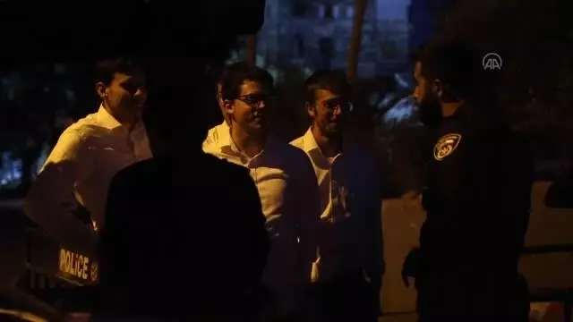 Şeyh Cerrah'ta Filistinliler ile Yahudi yerleşimciler arasında kavga çıktı Şeyh Cerrah'ta Filistinliler ile Yahudi yerleşimciler arasında kavga çıktı