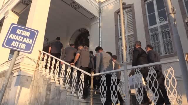 Tarım ve Orman Bakanı Pakdemirli, İzmir İl Sağlık Müdürlüğünü ziyaret etti