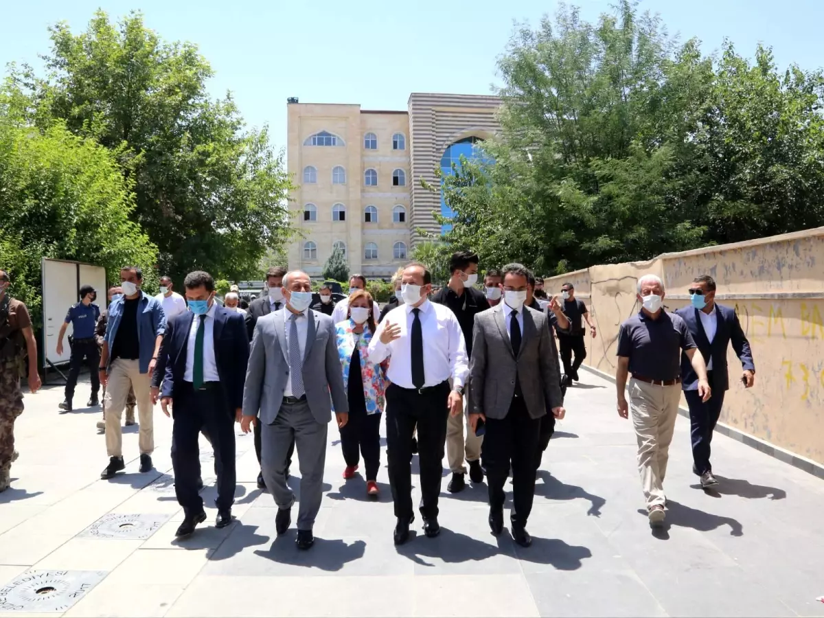 Vali Ali Hamza Pehlivan, Cizre İlçemizde Esnaf ve Vatandaşlarla Bir Araya Geldi