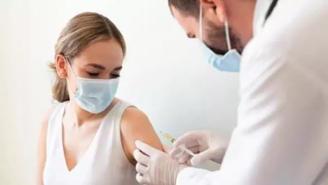 Aşıdan sonra görülen kalp kası iltihabıyla ilgili ABD İlaç Dairesi'nden yüreklere su serpen açıklama Aşıdan sonra görülen kalp kası iltihabıyla ilgili ABD İlaç Dairesi'nden yüreklere su serpen açıklama