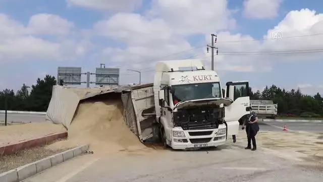 Aynı güzergahtaki iki trafik kazasında 4 kişi yaralandı