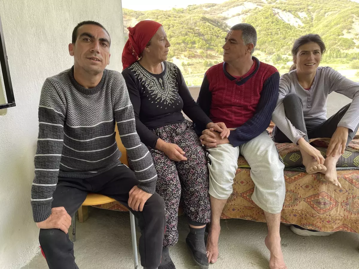 Bingöl'de ömrünü 3 engelli çocuğuna adayan 'Altın' anne
