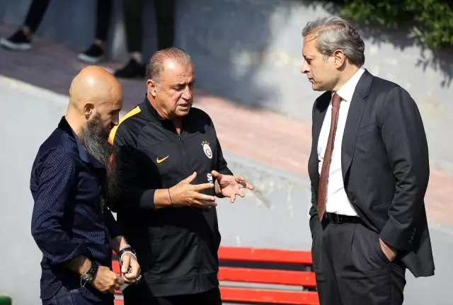 Galatasaray taraftarının mest olduğu anlar! Fatih Terim, Burak Elmas ve Bahattin Demirbilek bir araya geldi Galatasaray taraftarının mest olduğu anlar! Fatih Terim, Burak Elmas ve Bahattin Demirbilek bir araya geldi