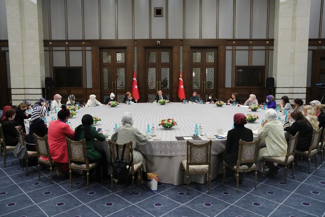 Son dakika politika: Cumhurbaşkanı Erdoğan, Kadına Karşı Şiddetle Mücadele İstişare Toplantısı'na başkanlık etti