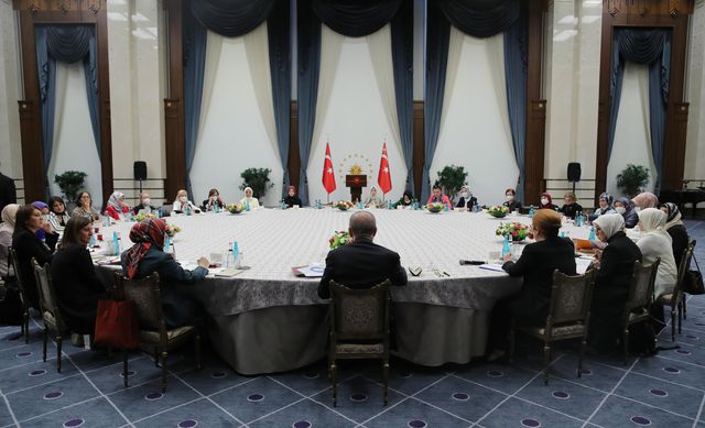 Son dakika politika: Cumhurbaşkanı Erdoğan, Kadına Karşı Şiddetle Mücadele İstişare Toplantısı'na başkanlık etti