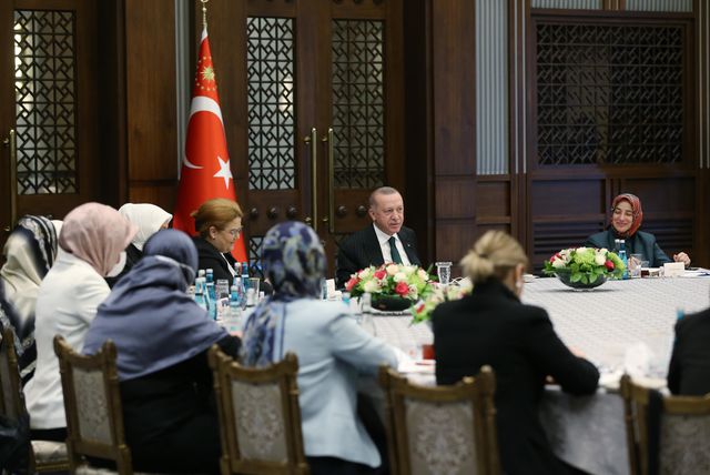 Son dakika politika: Cumhurbaşkanı Erdoğan, Kadına Karşı Şiddetle Mücadele İstişare Toplantısı'na başkanlık etti