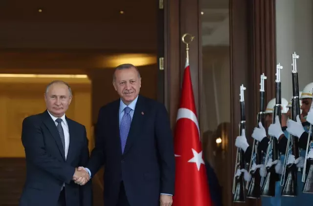 Cumhurbaşkanı Erdoğan, Putin'le görüştü! Masada 5 konu başlığı vardı Cumhurbaşkanı Erdoğan, Putin'le görüştü! Masada 5 konu başlığı vardı