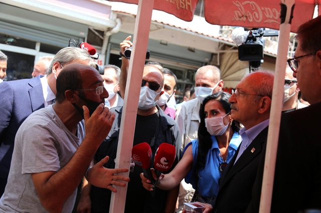 esnafi ziyaret eden kilicdaroglu vatandaslarl 3 14222826 o