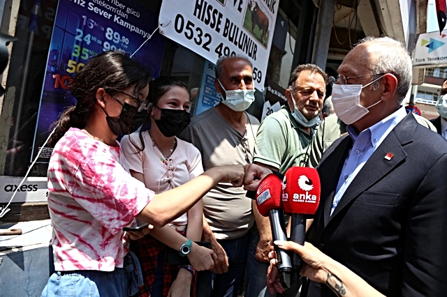 esnafi ziyaret eden kilicdaroglu vatandaslarl 7 14222826 o