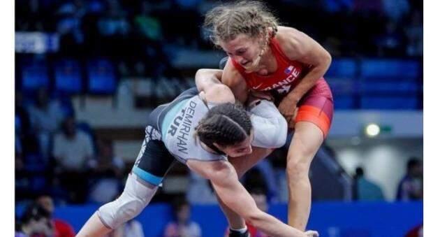 Evin Demirhan kimdir? 2020 Olimpiyatları Güreş Evin Demirhan kimdir? Kaç yaşında, nereli? Evin Demirhan kimdir? 2020 Olimpiyatları Güreş Evin Demirhan kimdir? Kaç yaşında, nereli?