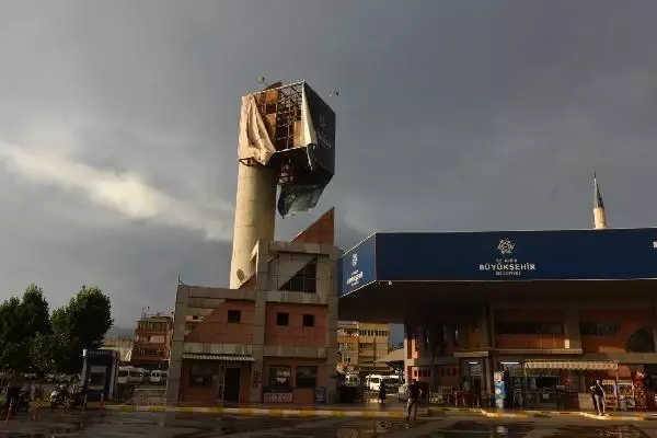 Fırtına, Nazilli'de yaşamı olumsuz etkiledi
