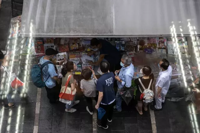Hong Kong'da muhalif Apple Daily gazetesi kapatıldı