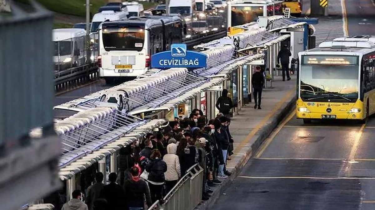 İstanbul'da toplu ulaşıma yüzde 22,47'lik zam teklifine ret