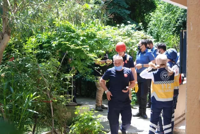 Kan izlerini takip eden aile, su kuyusunda 21 yaşındaki gencin cansız bedenini buldu Kan izlerini takip eden aile, su kuyusunda 21 yaşındaki gencin cansız bedenini buldu