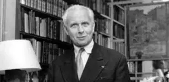 Louis Aragon kimdir? Louis Aragon eserleri, hayatı ve biyografisi