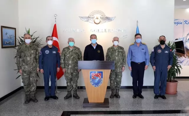 Son dakika haber... Milli Savunma Bakanı Akar: Nereye kaçarlarsa kaçsınlar terörü bitireceğiz