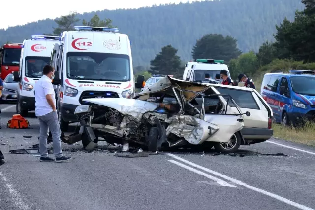 Ciple çarpışan araç paramparça oldu! Kahreden kaza, karı- kocayı hayattan kopardı