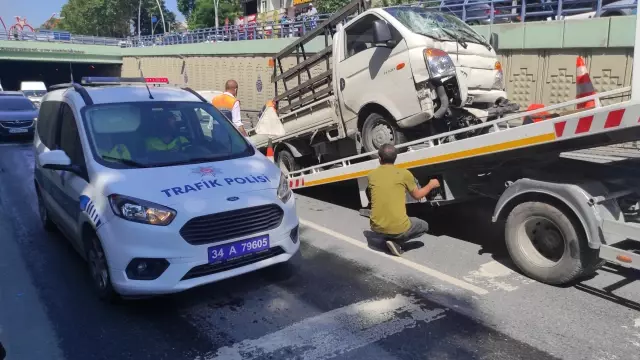 Sultangazi'de meydana gelen trafik kazasında 2 kişi yaralandı