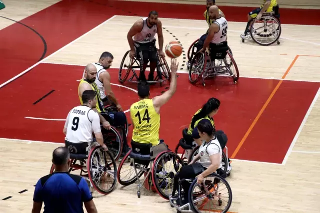 Tekerlekli Sandalye Basketbol Süper Ligi play-off yarı final serileri başladı