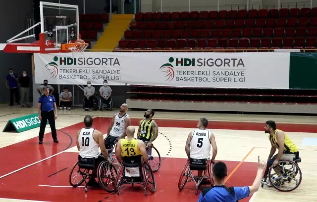 Tekerlekli Sandalye Basketbol Süper Ligi play-off yarı final serileri başladı