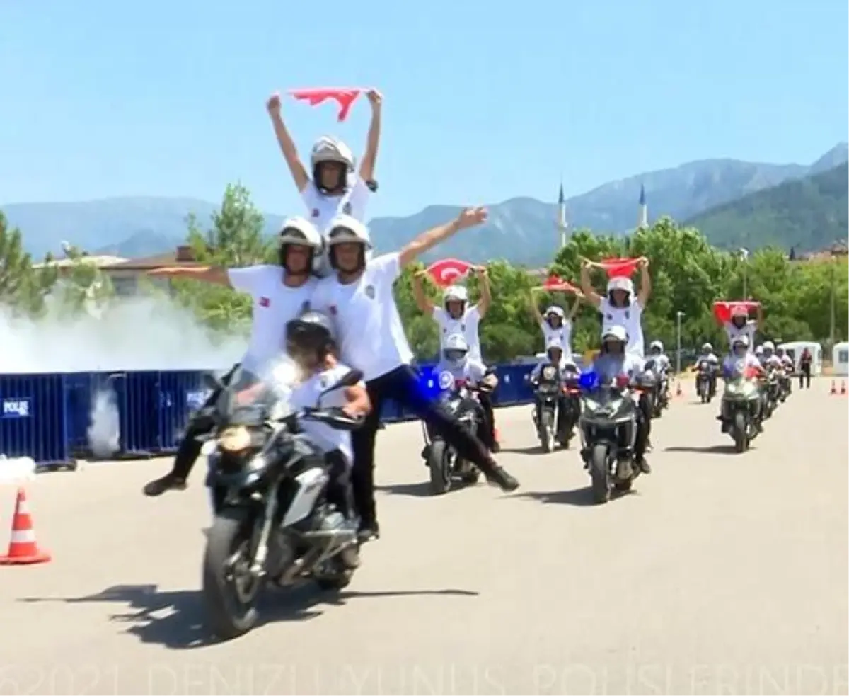 Yunus ve narkotik timlerinden adrenalin dolu gösteri