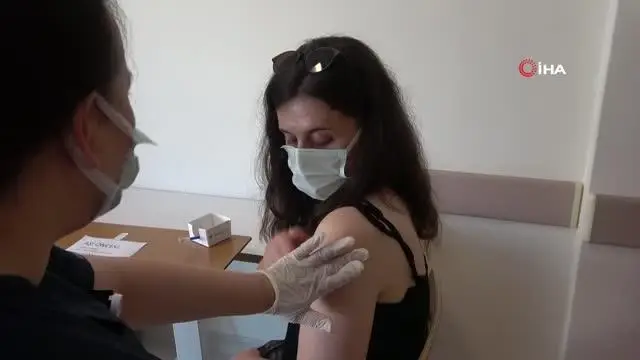 18 yaş ve üzeri aşılama başladı